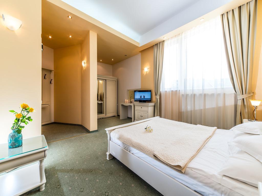 Hotel Opal Kluž Exteriér fotografie